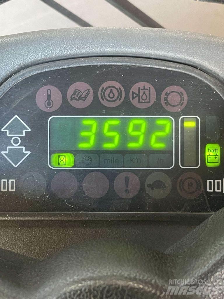 Linde P250-127 Vlečné vozíky