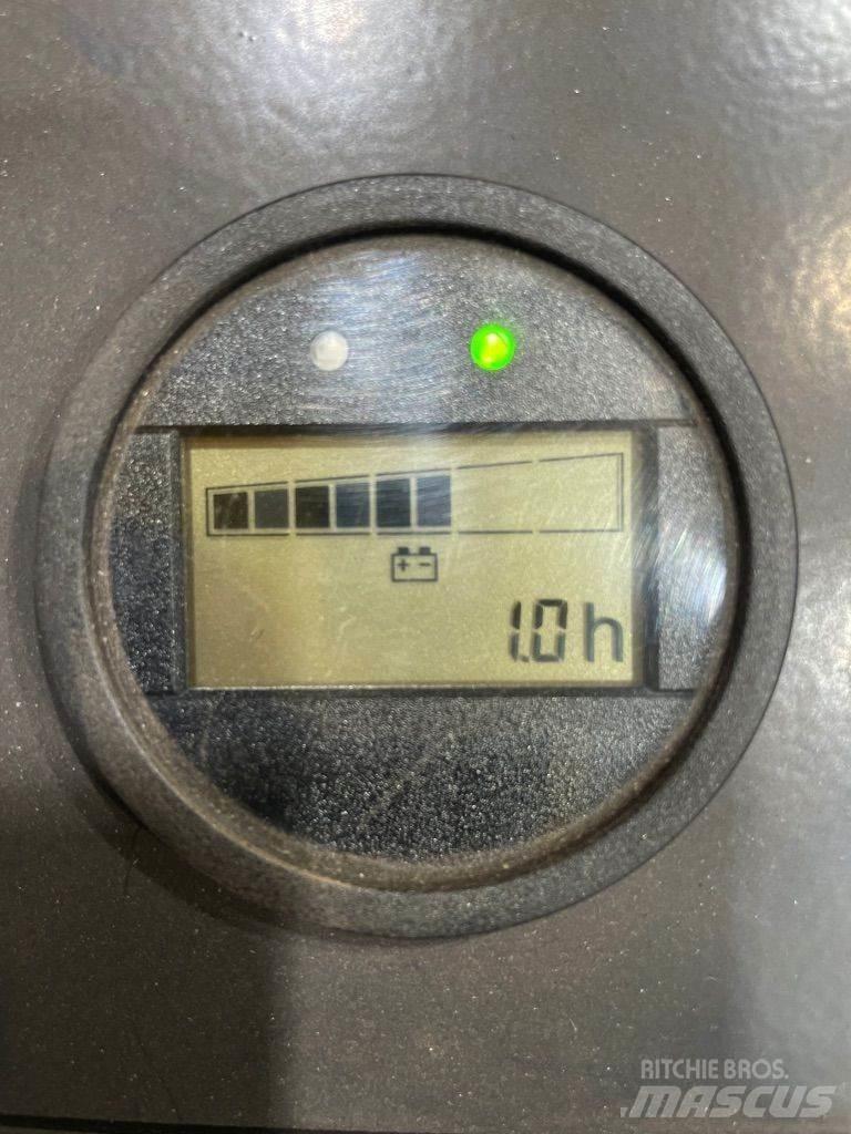 Linde T14S-1154 Nízkozdvižný vozík