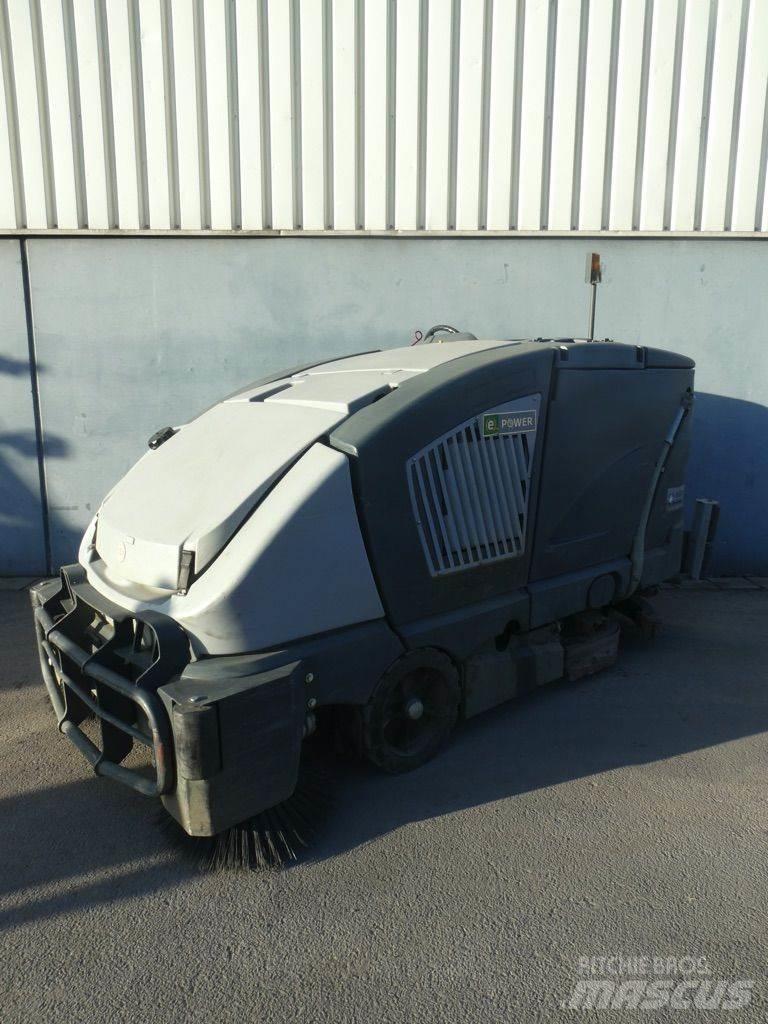 Nilfisk CS7000 1200B Zametacie stroje