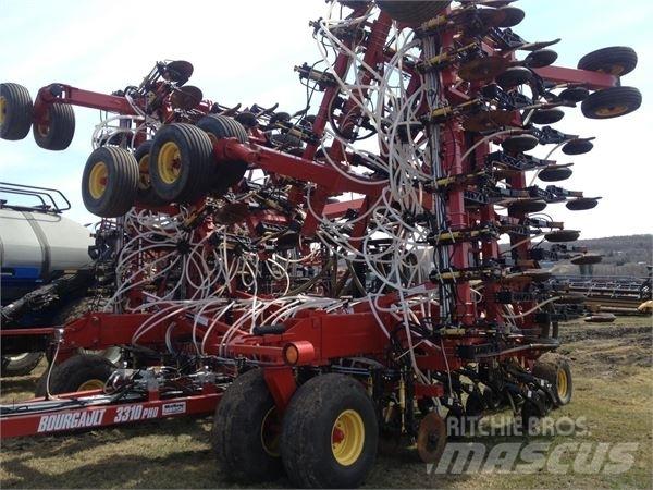 Bourgault 3310 Mechanické sejačky