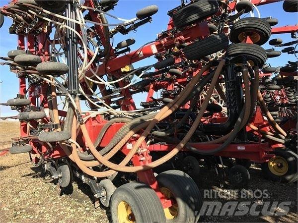 Bourgault 3320 Mechanické sejačky