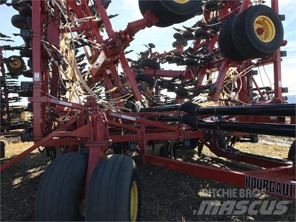 Bourgault 3320 Mechanické sejačky