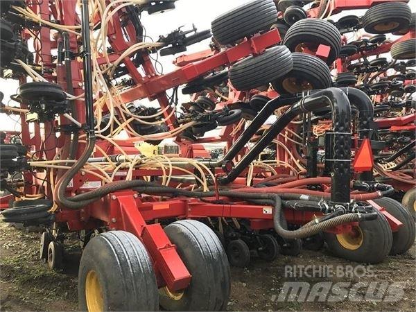 Bourgault 3720-70 Mechanické sejačky