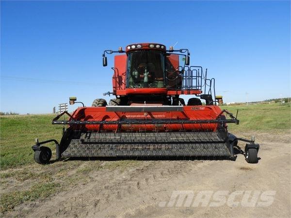 Case IH 8230 Kombinované zberacie stroje