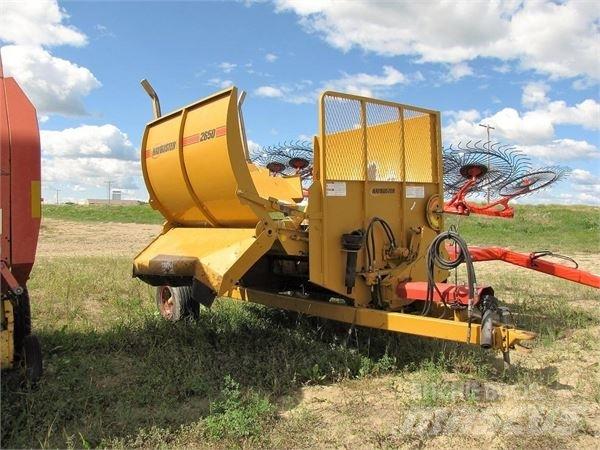 Haybuster 2650 Drviče a rezače balíkov