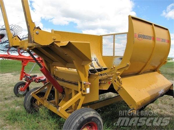 Haybuster 2650 Drviče a rezače balíkov