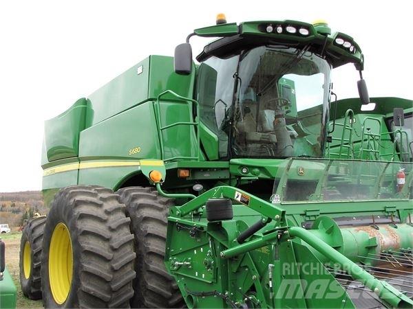 John Deere S680 Kombinované zberacie stroje