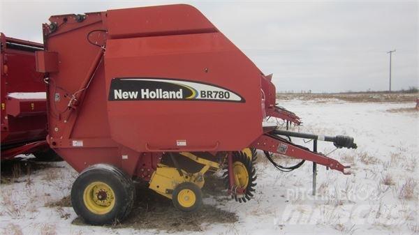 New Holland BR780 Lisy na okrúhle balíky