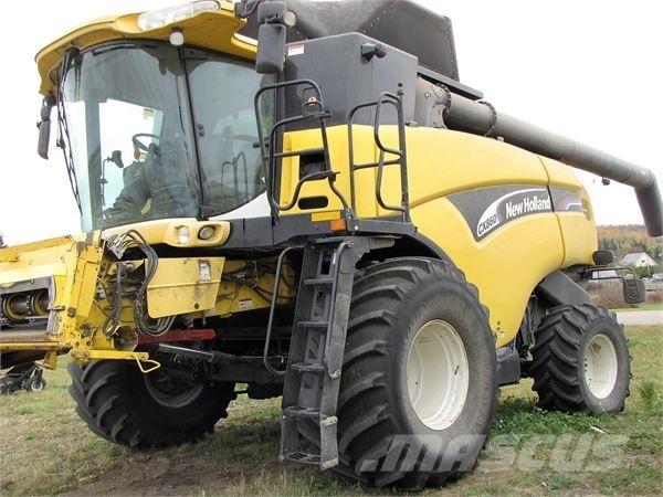 New Holland CX860 Kombinované zberacie stroje
