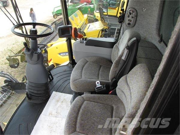 New Holland CX860 Kombinované zberacie stroje