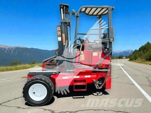 Moffett M5500P Závesné vysokozdvižné vozíky