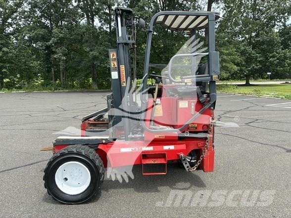 Moffett M5500P Závesné vysokozdvižné vozíky