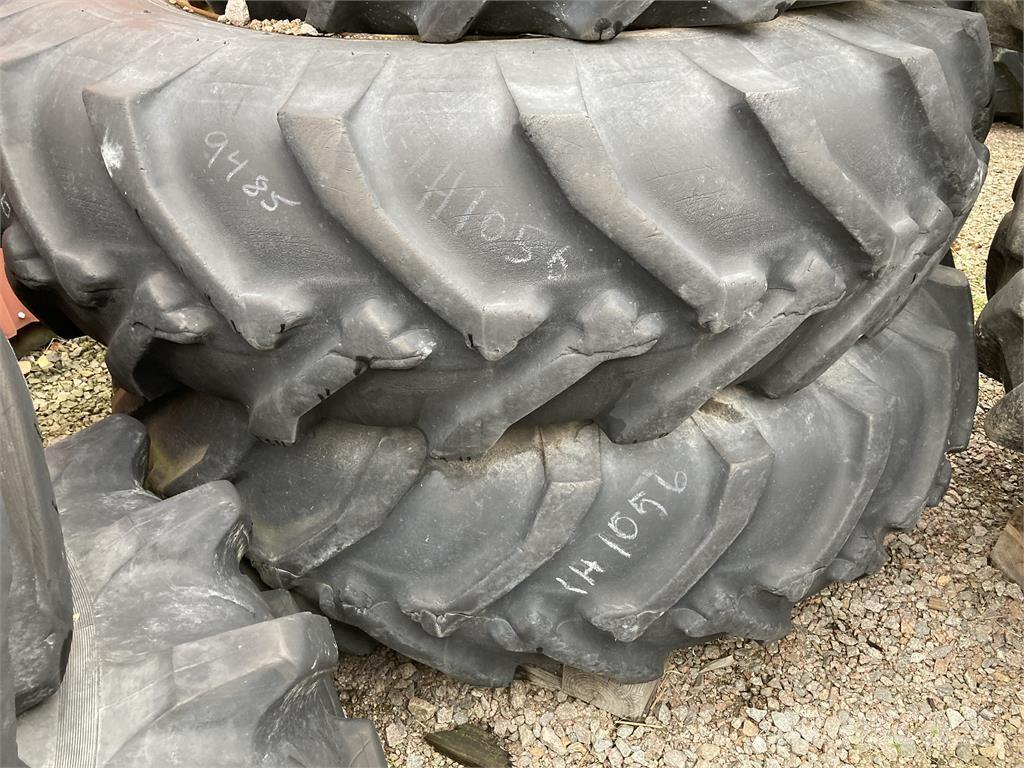  18.4X38 2 ST Pneumatiky, kolesá a ráfiky