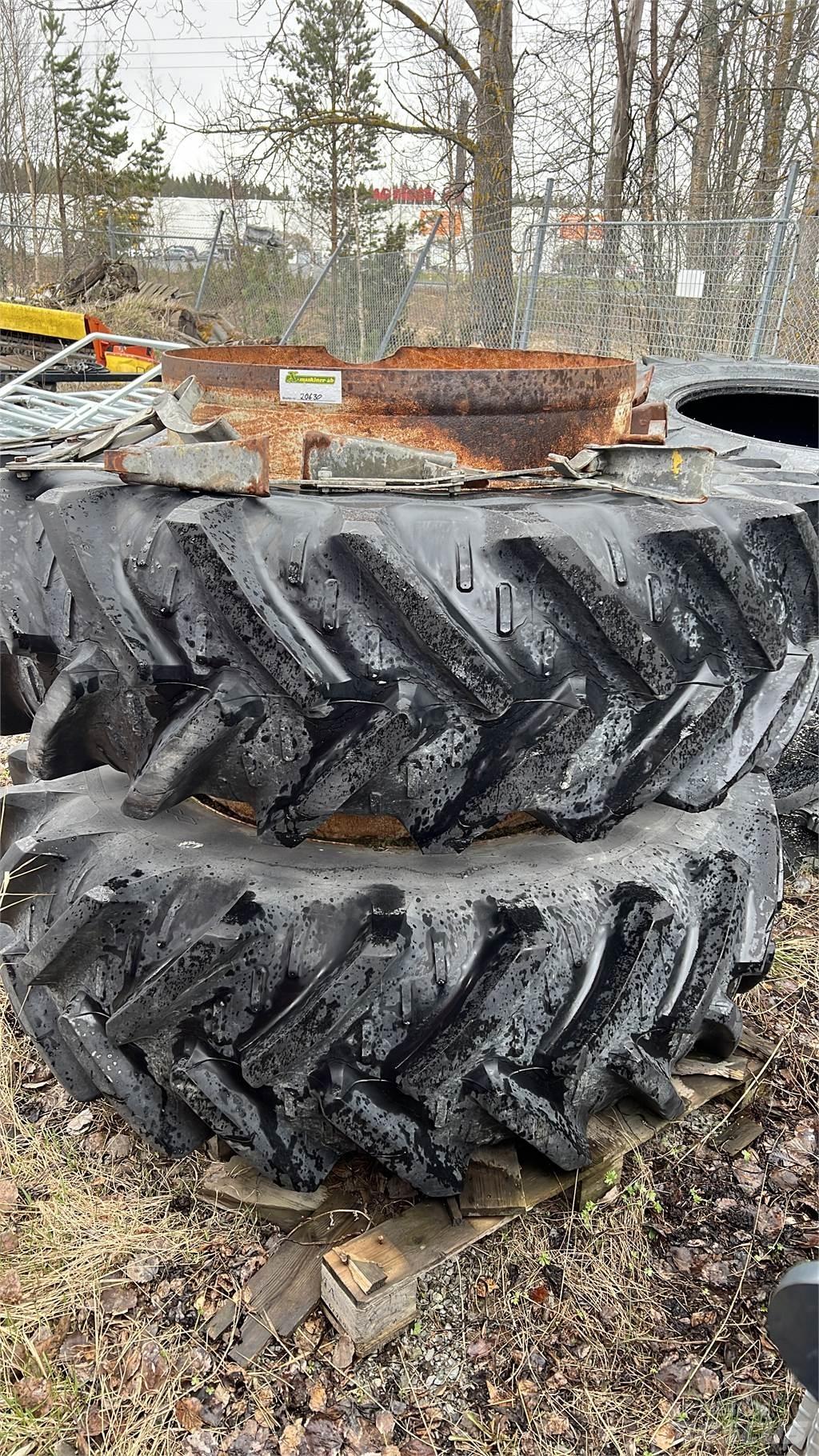  20.8R 38 Pneumatiky, kolesá a ráfiky