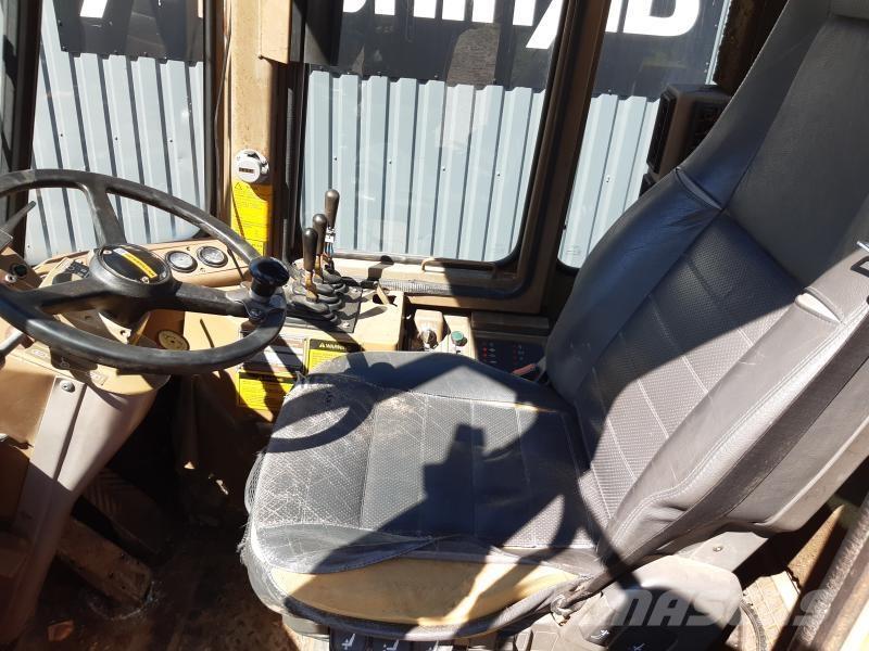 CAT IT 18B STORA BM Kolesové nakladače