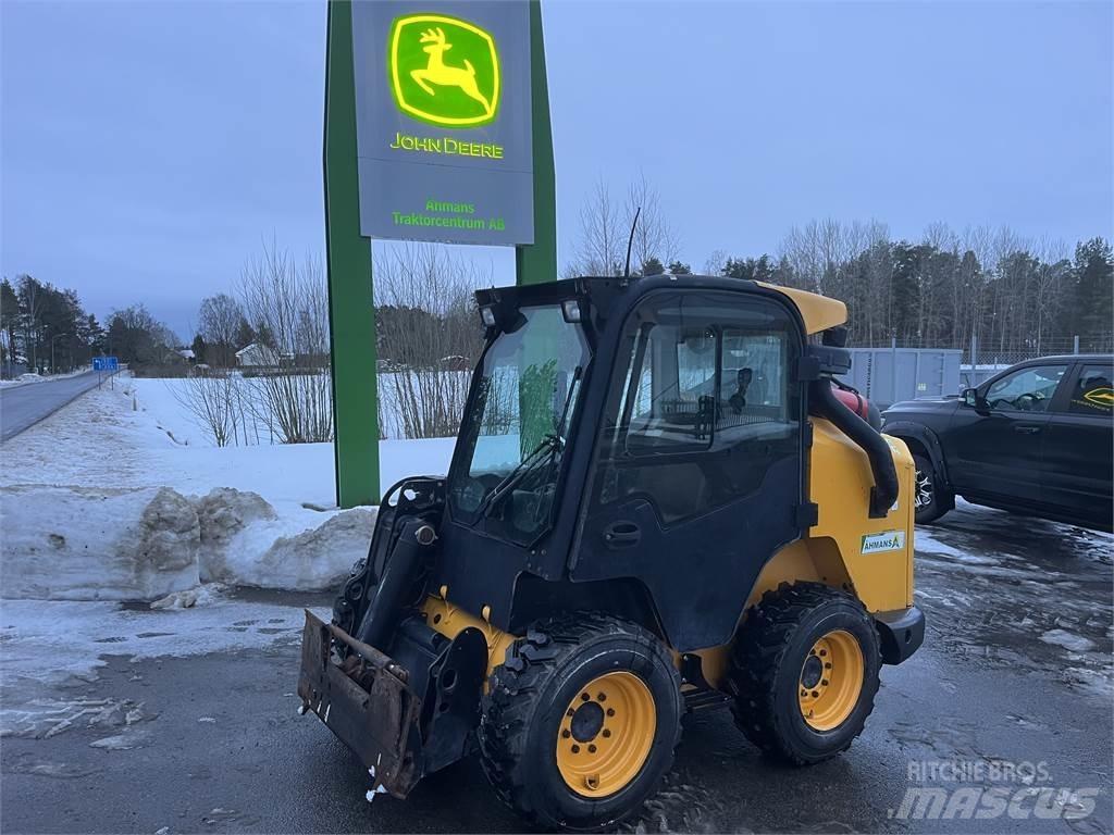 JCB 330 SKID STEER Terénne vozidlá