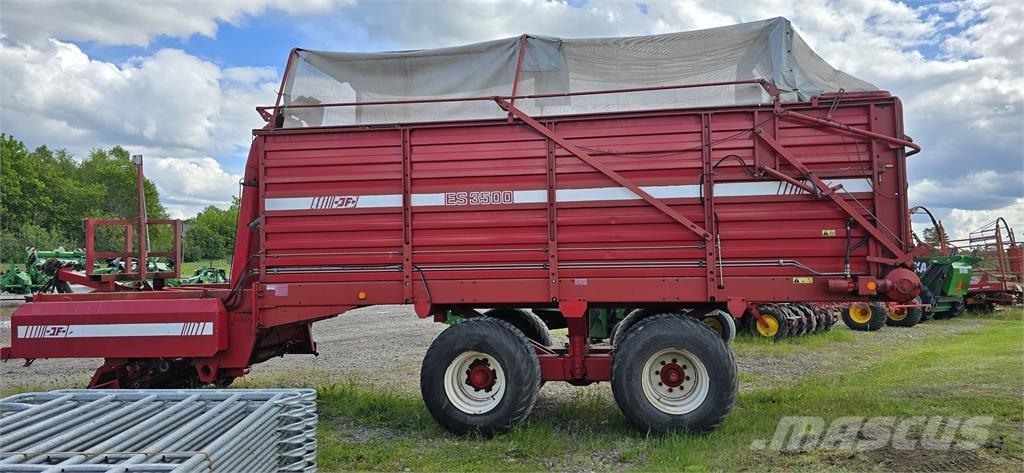 JF 3500 HACKVAGN Samozberacie vozy