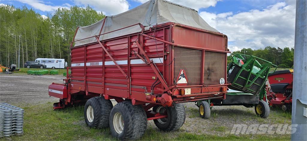 JF 3500 HACKVAGN Samozberacie vozy