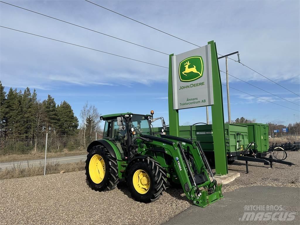 John Deere 5125R Traktory