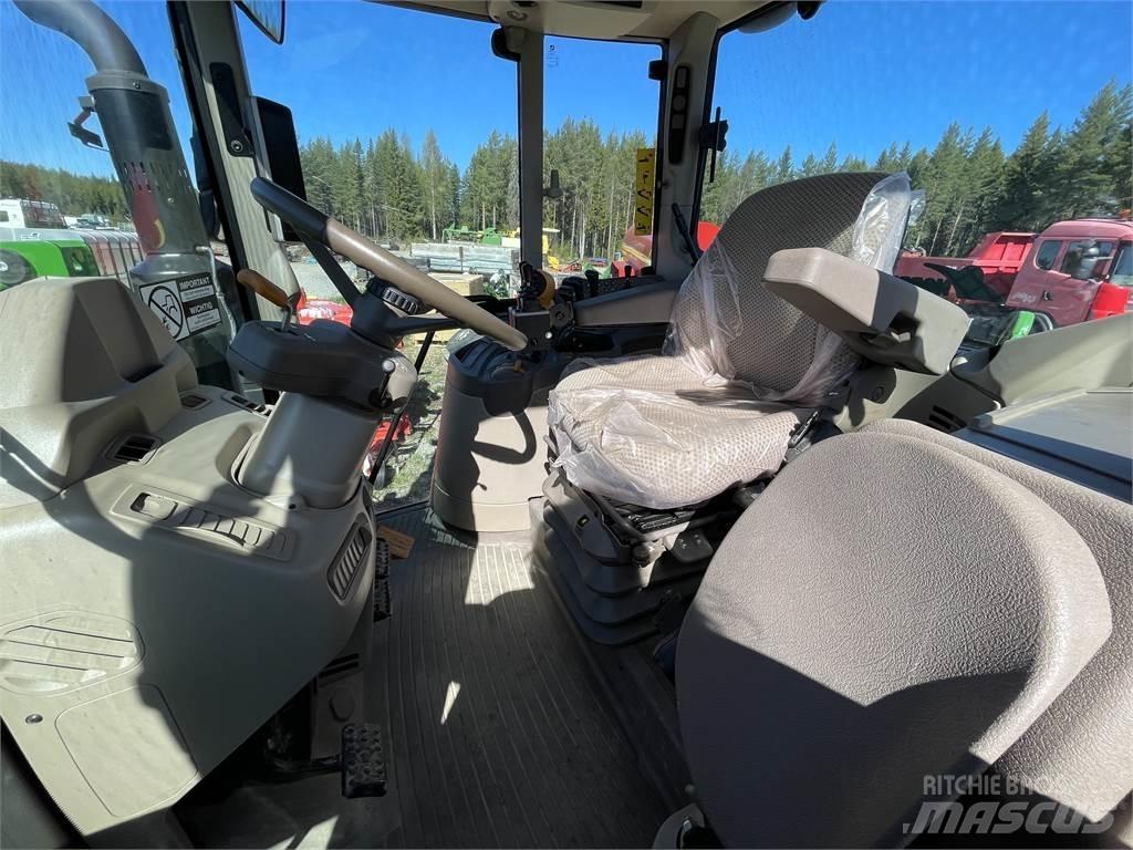 John Deere 6090M Traktory