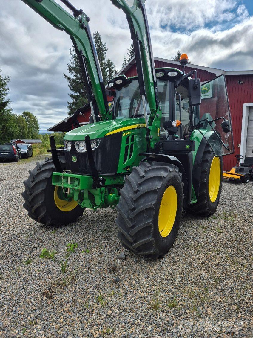 John Deere 6090M Traktory