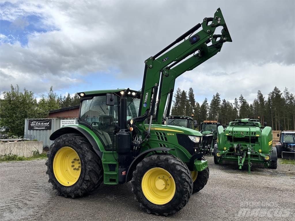 John Deere 6130R Traktory
