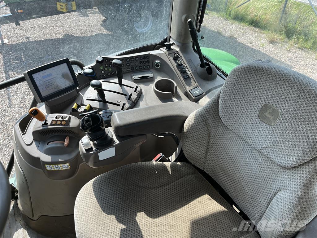 John Deere 6140R Traktory