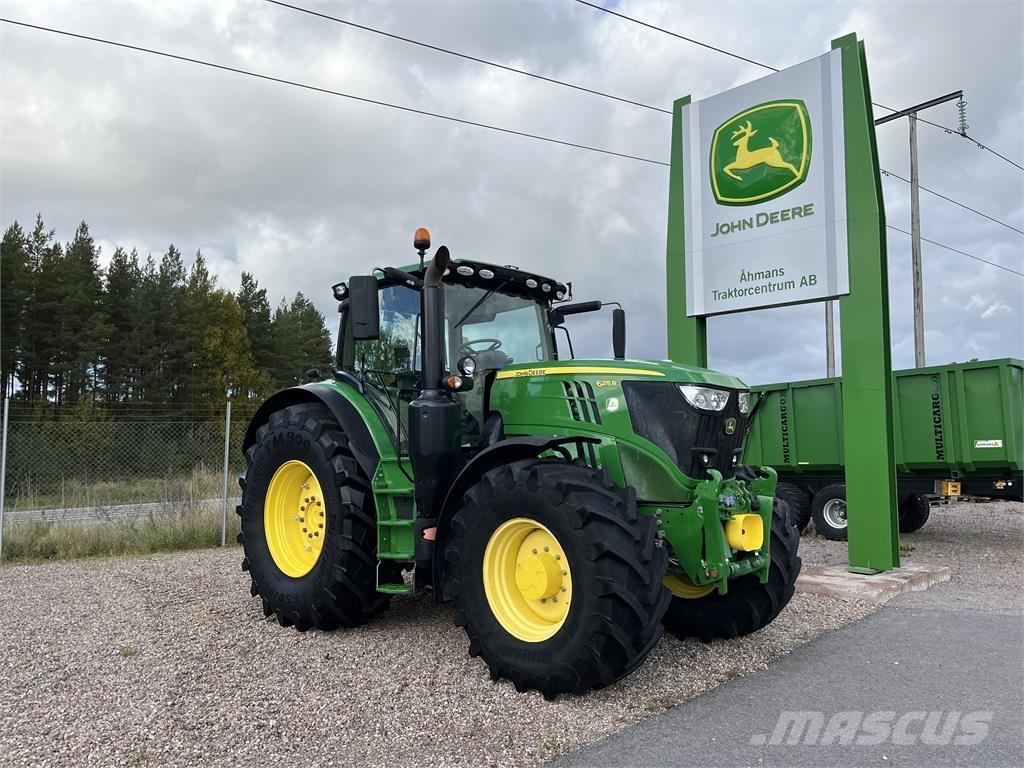 John Deere 6215R Traktory