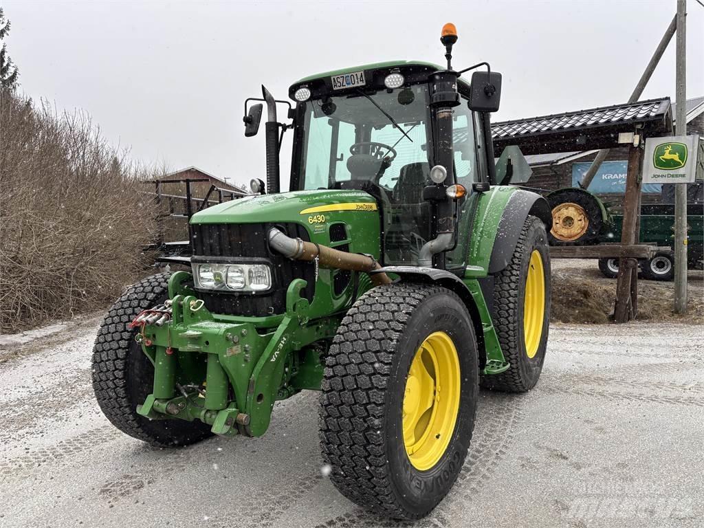 John Deere 6430 Traktory