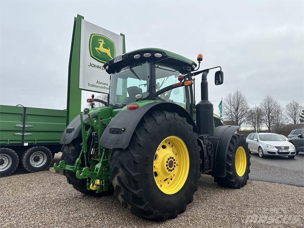 John Deere 7310R Traktory