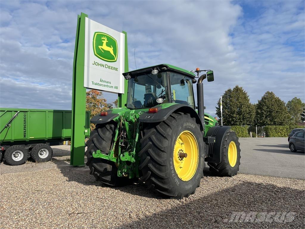 John Deere 7930 Traktory