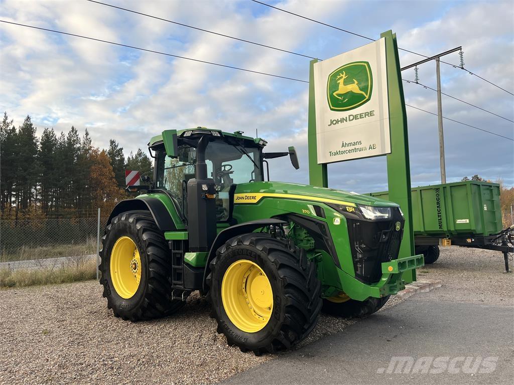 John Deere 8R 370 Traktory