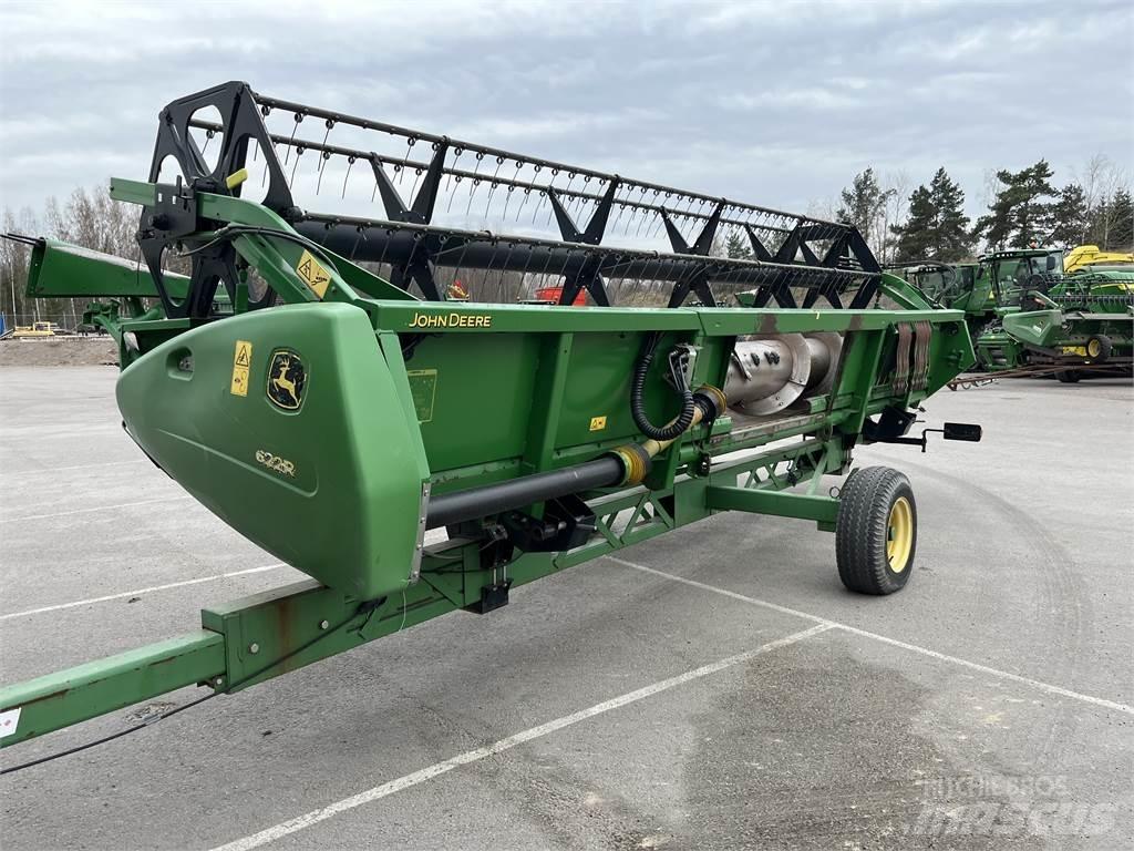 John Deere 9560i WTS Kombinované zberacie stroje