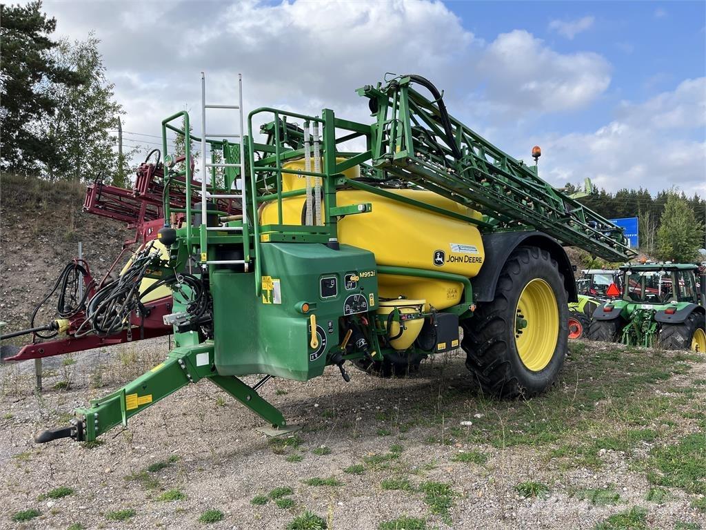 John Deere M952 Ťahané postrekovače