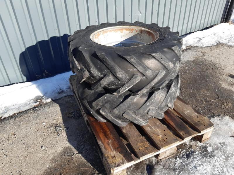  TRAKTOR HJUL 10,5/80-18 Pneumatiky, kolesá a ráfiky