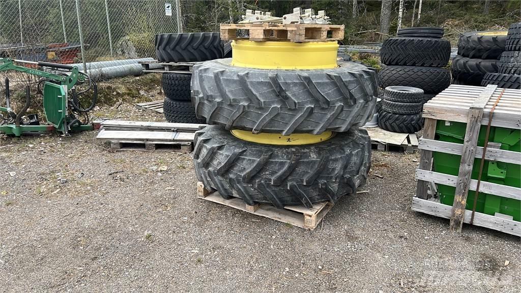Trelleborg 520/85R42 Pneumatiky, kolesá a ráfiky