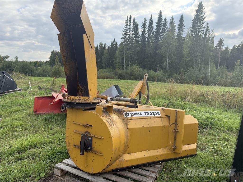 Trima TR220E Ďalšie cestné a snežné stroje