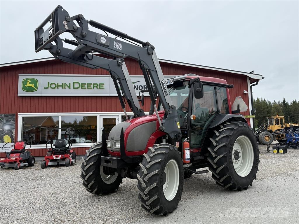 Valtra A75 Traktory