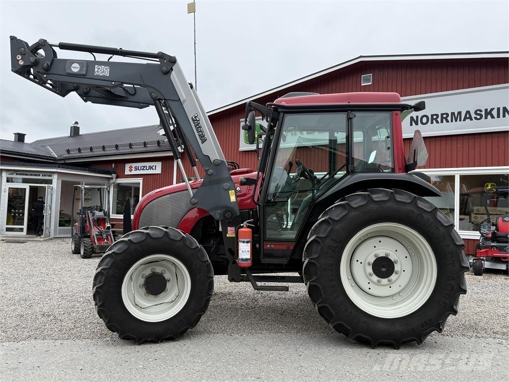 Valtra A75 Traktory