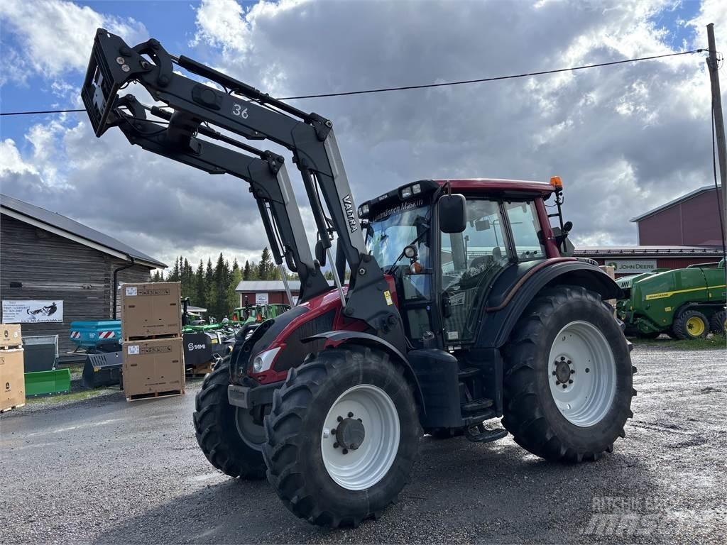 Valtra N103 Hitec 5 Traktory