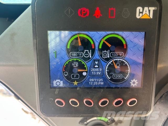 CAT 226D Pneumatiky, kolesá a ráfiky