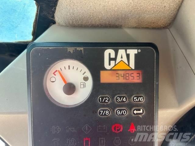 CAT 259D Šmykom riadené nakladače