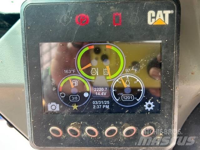CAT 259D Šmykom riadené nakladače