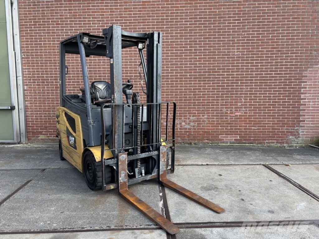 CAT 2EPC5000 Akumulátorové vozíky