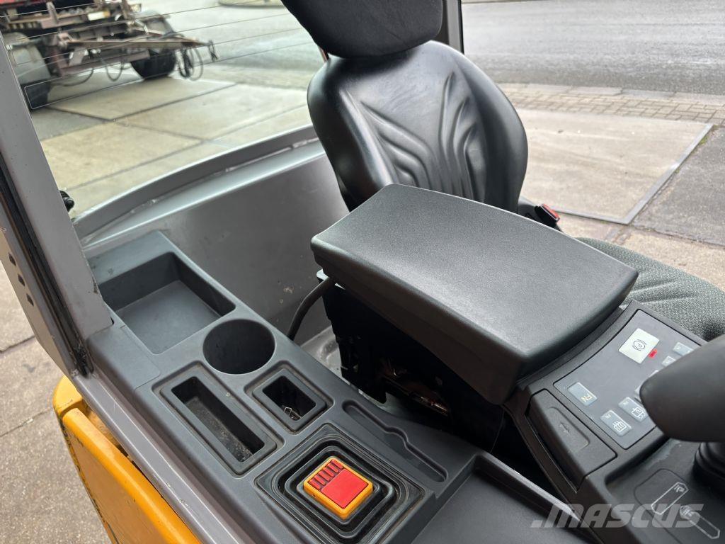 Jungheinrich EFG 216k Akumulátorové vozíky