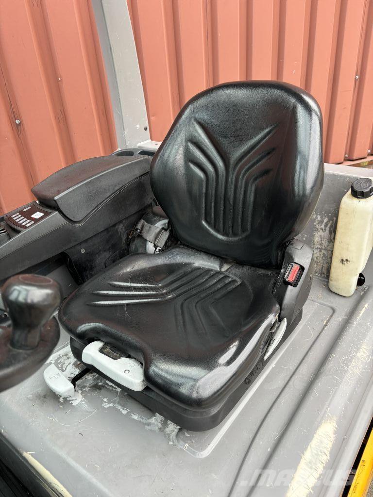 Jungheinrich EFG 425ks Akumulátorové vozíky