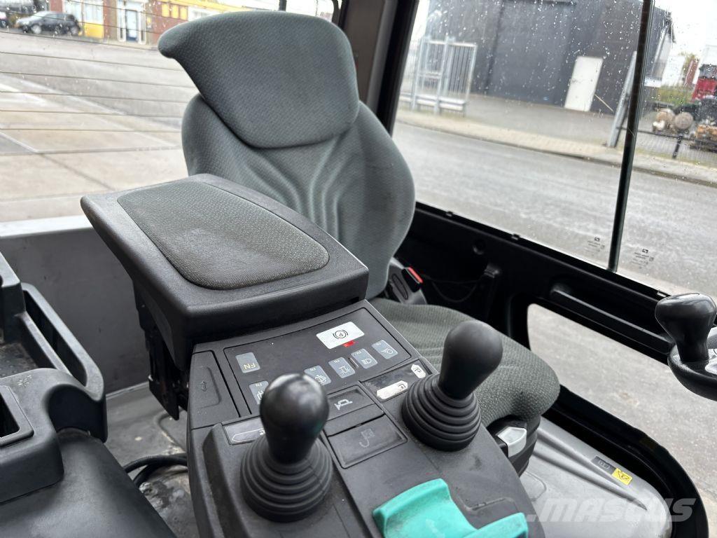 Jungheinrich EFG 425s Akumulátorové vozíky