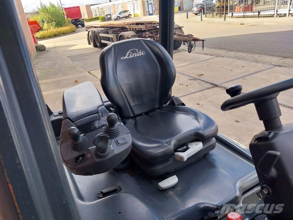 Linde E16PH-02 Akumulátorové vozíky