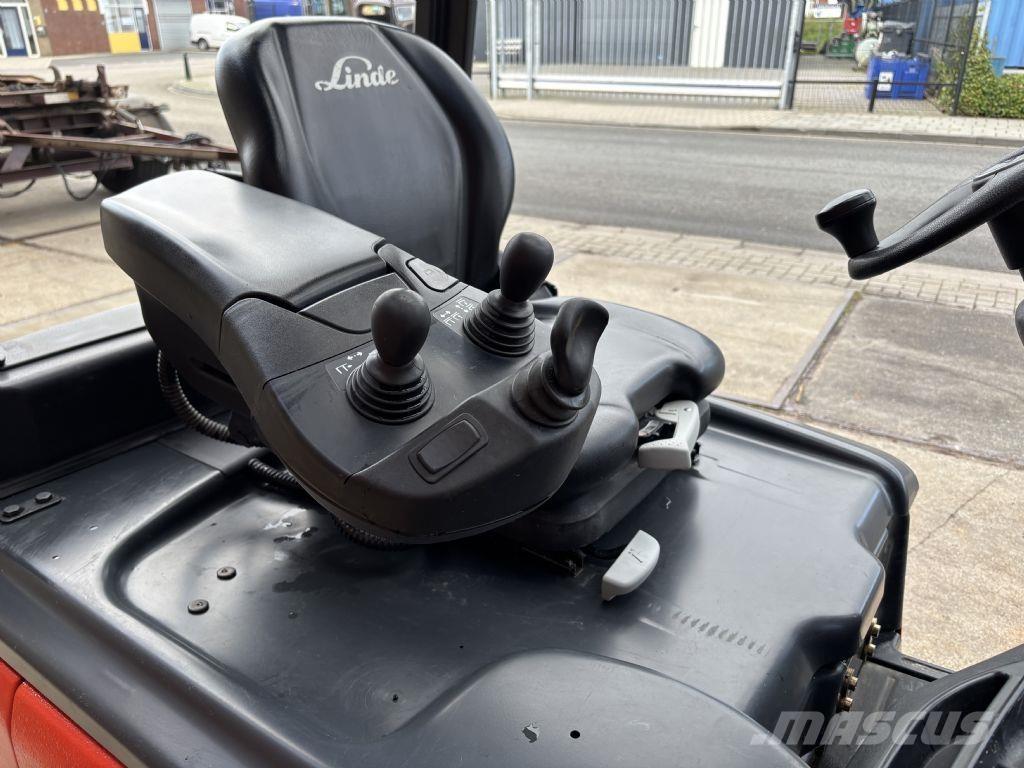 Linde E18PH-02 Akumulátorové vozíky