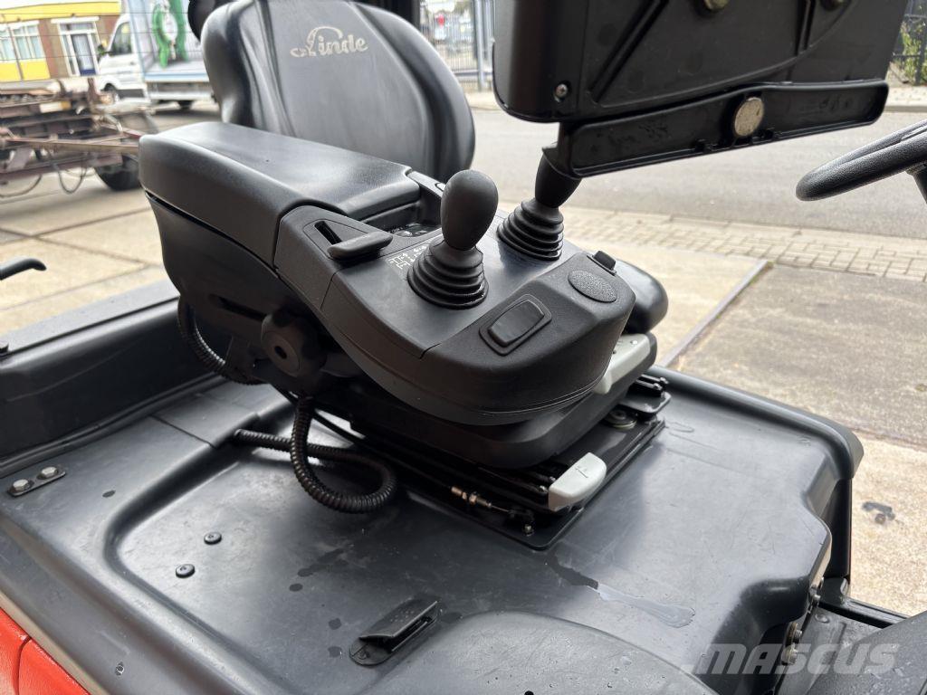 Linde E18PH-02 Akumulátorové vozíky